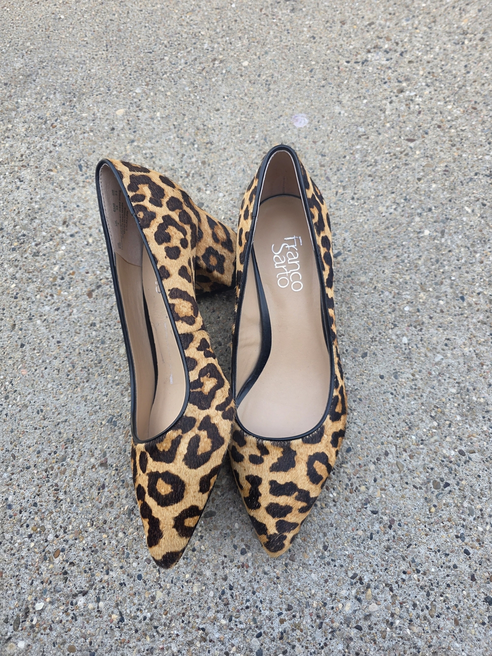 Franco Sarto Leopard Print Pointed Toe Block Heel Pumps - Tan/Black Women 6 - Picture 2 of 10
